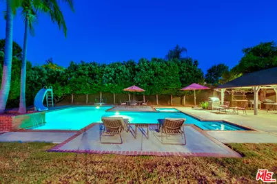 12642 Otsego St, Valley Village, CA 91607 - Photo 9