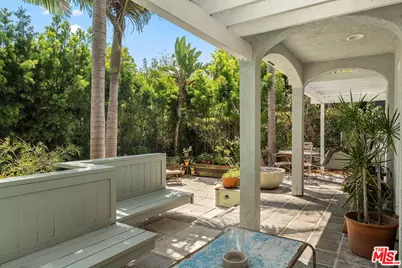 845 Amoroso Pl, Los Angeles, CA 90291 - Photo 11