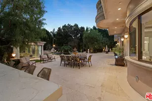 1021 N Crescent Dr, Beverly Hills, CA 90210 - Photo 39