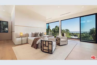 12026 Benmore Ter, Los Angeles, CA 90049 - Photo 17