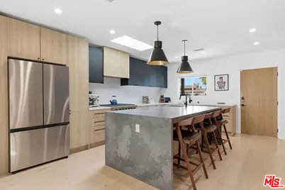 1726 S Stanley Ave, Los Angeles, CA 90019 - Photo 3