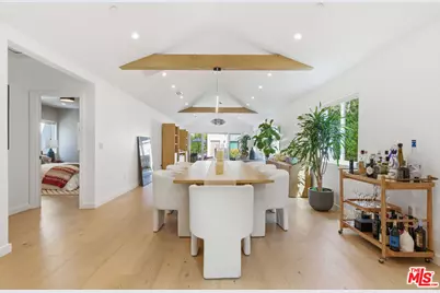 1726 S Stanley Ave, Los Angeles, CA 90019 - Photo 7