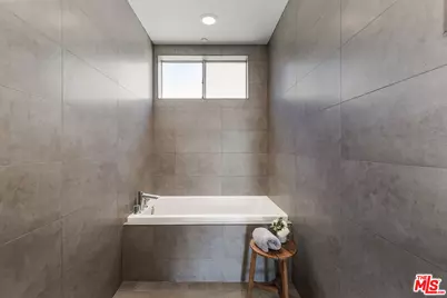 6001 Carlton Way #Ph410, Los Angeles, CA 90028 - Photo 19