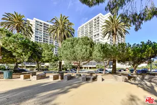 201 Ocean Ave, Santa Monica, CA 90402 - Photo 51