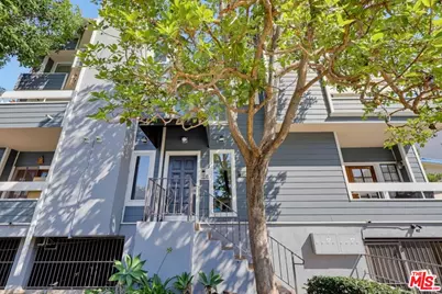 11818 Courtleigh Dr #104, Los Angeles, CA 90066 - Photo 1