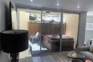 1015 N Kings Rd, West Hollywood, CA 90069 - Photo 15