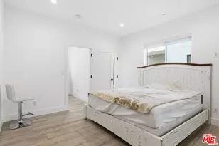 13822 Oxnard St, Van Nuys, CA 91401 - Photo 15