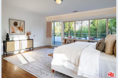 4966 Ambrose Ave, Los Angeles, CA 90027 - Photo 15