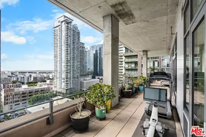 1111 S Grand Ave #Ph1, Los Angeles, CA 90015 - Photo 17
