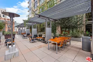 1111 S Grand Ave, Los Angeles, CA 90015 - Photo 21