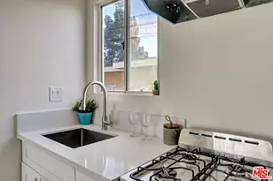 624 W Beach Ave, Inglewood, CA 90302 - Photo 35