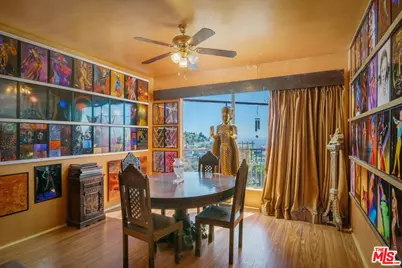 2189 Sunset Plaza Dr, Los Angeles, CA 90069 - Photo 15