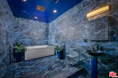 2189 Sunset Plaza Dr, Los Angeles, CA 90069 - Photo 55