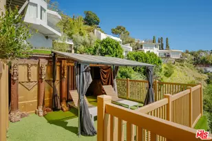 2189 Sunset Plaza Dr, Los Angeles, CA 90069 - Photo 23