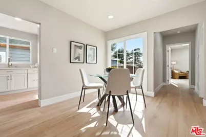 6015 Keniston Ave, Los Angeles, CA 90043 - Photo 9