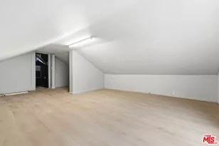 6015 Keniston Ave, Los Angeles, CA 90043 - Photo 27