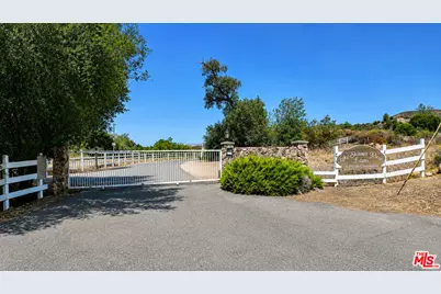 35306 Lake Summit Dr, Temecula, CA 92592 - Photo 1