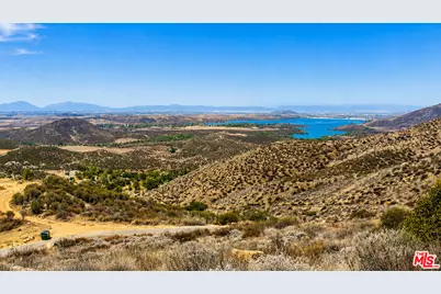 35306 Lake Summit Dr, Temecula, CA 92592 - Photo 9