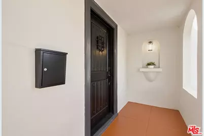 2919 Somerset Dr, Los Angeles, CA 90016 - Photo 5
