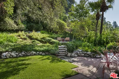 780 Laguna Rd, Pasadena, CA 91105 - Photo 35