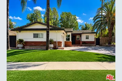5406 Garden Grove Ave, Tarzana, CA 91356 - Photo 1