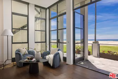 2311 Ocean Front Walk, Venice, CA 90291 - Photo 11