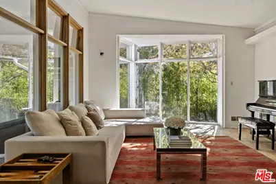 8494 Carlton Way, Los Angeles, CA 90069 - Photo 5