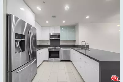 105 S Mariposa Ave #203, Los Angeles, CA 90004 - Photo 13