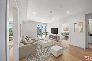105 S Mariposa Ave, Los Angeles, CA 90004 - Photo 3