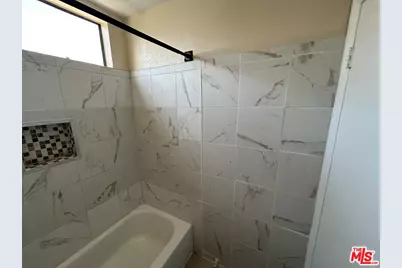 15554 Parthenia St #8, Los Angeles, CA 91343 - Photo 17