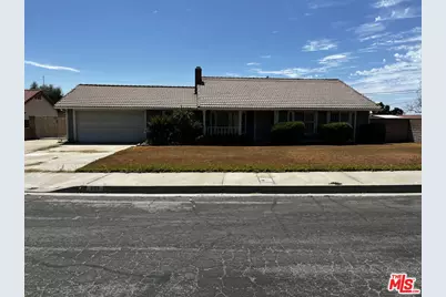 689 W Norwood St, Rialto, CA 92377 - Photo 1