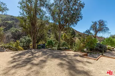 2961 Gorge Rd, Malibu, CA 90265 - Photo 37