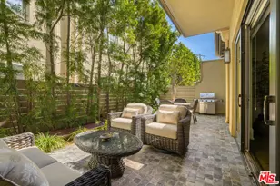 823 S Bundy Dr, Los Angeles, CA 90049 - Photo 9