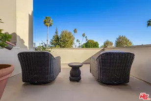 823 S Bundy Dr, Los Angeles, CA 90049 - Photo 23