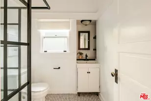 3026 6th Ave, Los Angeles, CA 90018 - Photo 35
