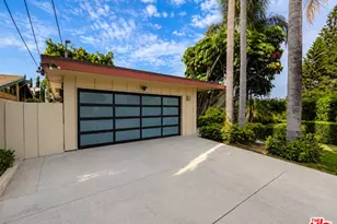 13523 Hartland St, Los Angeles, CA 91405 - Photo 27
