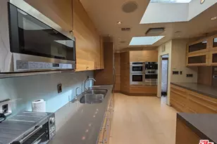 13523 Hartland St, Los Angeles, CA 91405 - Photo 57
