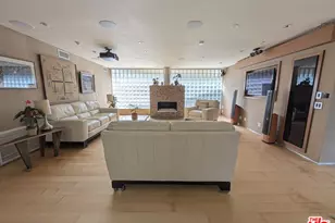 13523 Hartland St, Los Angeles, CA 91405 - Photo 43