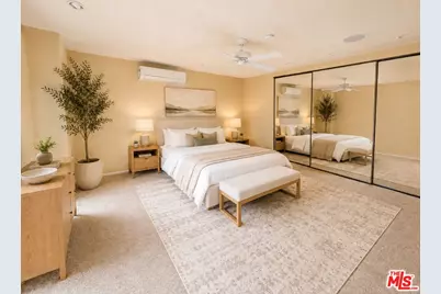 13523 Hartland St, Los Angeles, CA 91405 - Photo 27