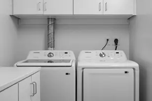 1111 S Grand Ave, Los Angeles, CA 90015 - Photo 13