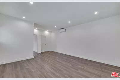 6742 Radford Ave, Los Angeles, CA 91606 - Photo 33