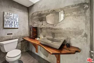 1111 N Crescent Heights Blvd, West Hollywood, CA 90046 - Photo 19
