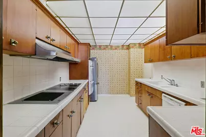 1333 S Beverly Glen Blvd #403, Los Angeles, CA 90024 - Photo 21