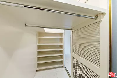 1333 S Beverly Glen Blvd #403, Los Angeles, CA 90024 - Photo 13