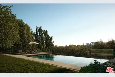 621 N Bonhill Rd, Los Angeles, CA 90049 - Photo 25
