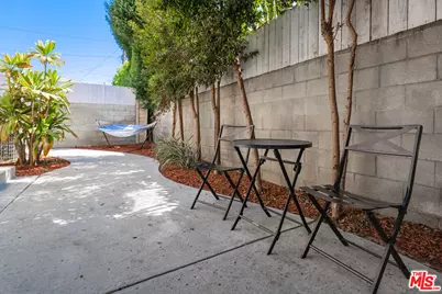 12610 Bonaparte Ave, Los Angeles, CA 90066 - Photo 23