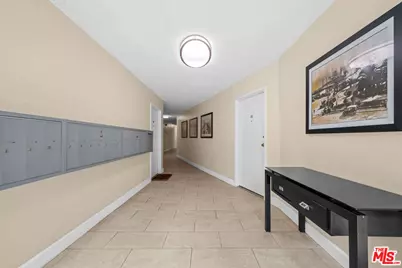 826 2nd St #101, Santa Monica, CA 90403 - Photo 3