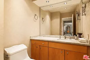 10790 Wilshire Blvd, Los Angeles, CA 90024 - Photo 23