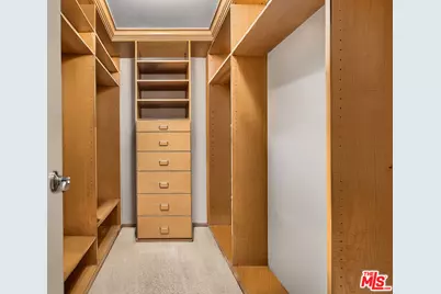 10790 Wilshire Blvd #1001, Los Angeles, CA 90024 - Photo 15