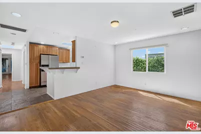 816 N Mansfield Ave, Los Angeles, CA 90038 - Photo 11